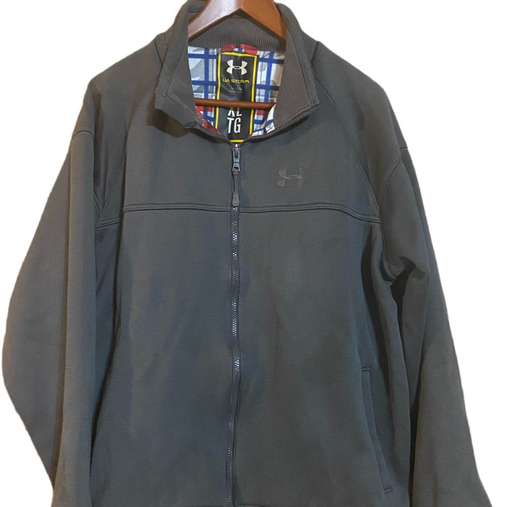 UNDE ARMOUR STORM full zip front jacket size XL